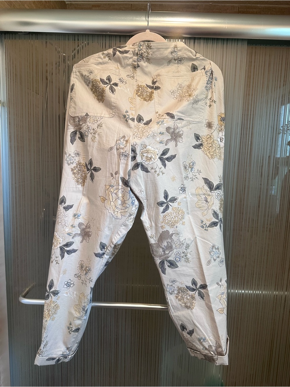 Democracy Cream Floral Cargo Pants - Picture 2 of 7